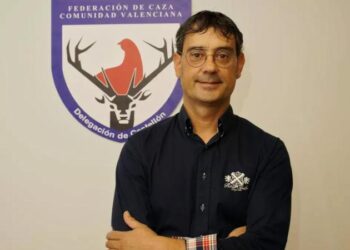 Juan José Ferrer: «Las Mujeres Están Rompiendo Barreras en la Caza, Representando Ya el 20% entre los Jóvenes»