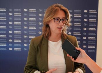 Chulià: “Hasta los alcaldes socialistas confirman el abandono del Gobierno de Sánchez a la Comunitat en la reconstrucción tras la dana”