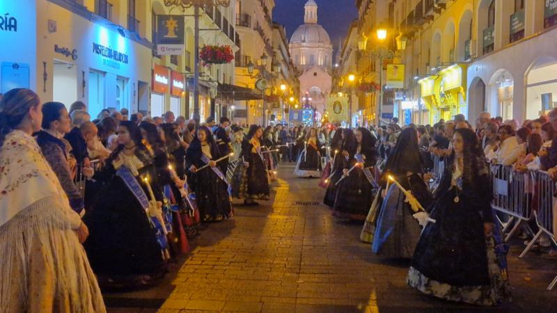Las Reinas de Segorbe, Damas y Cortes de Honor llevan la tradición segorbina al corazón de Zaragoza