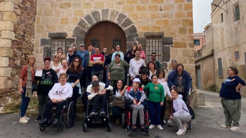 El Centro Ocupacional visita Soneja: un recorrido por la historia, la artesanía y costumbres
