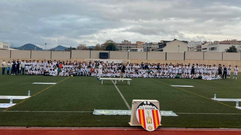 El CD Segorbe presenta sus equipos para la temporada 2025/2026 con fiesta incluida