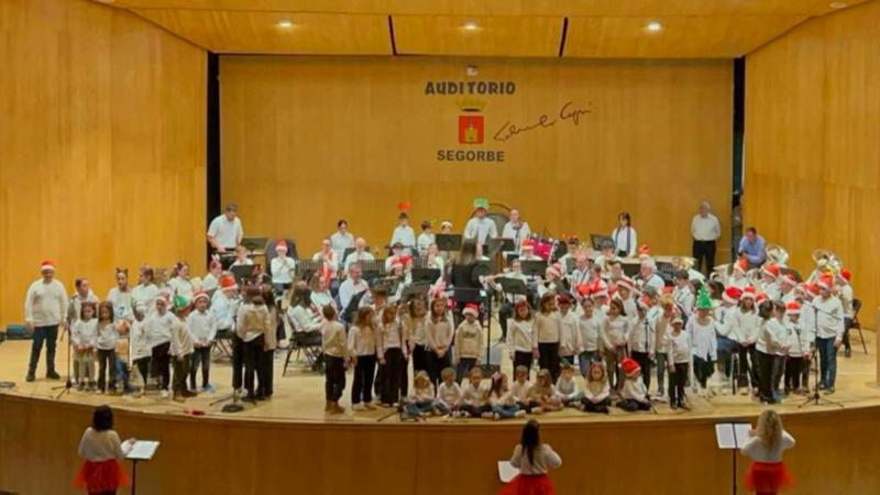 La Escuela de Música de la Sociedad Musical de Segorbe ofrece su concierto navideño en el Auditorio Municipal