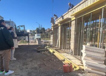 El viejo pórtico del matadero ya saluda a quien entra en Segorbe por Castellnovo