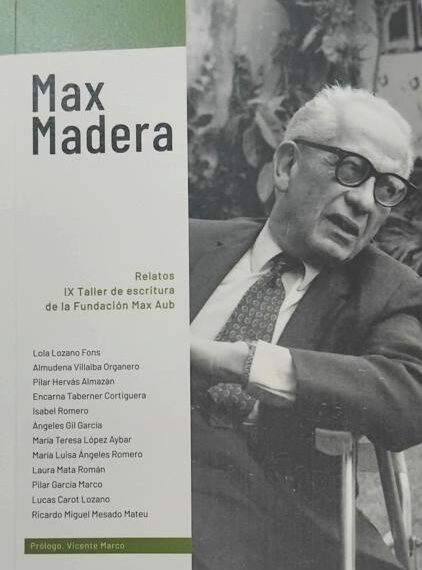 Un libro que huele a madera recién cortada