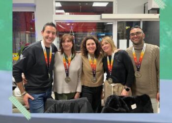 Celebración en el Club Atletismo Saltamontes tras la Maratón de Valencia