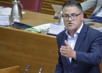 González de Zárate: “Mientras Cataluña recibe competencias a medida, la Comunitat Valenciana acumula retrasos y excusas en Cercanías”