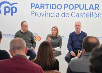 Marta Barrachina lidera a los parlamentarios del PP en la defensa firme de la provincia de Castellón frente a la discriminación y abandono del Gobierno de Sánchez