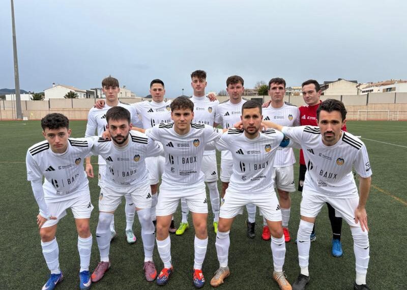 El Amateur del CD Segorbe se da un festín (6-1) y acecha el podio de la Segona FFCV