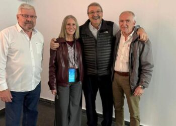 El cronista Rafael Martín presenta a Alberto Usó y su vida entre tribus del Omo