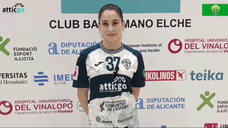 El Ayuntamiento homenajeará en abril a Laura Ferrer Carot tras su debut en Primera y títulos nacionales en balonmano