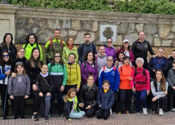 Éxito total en la ruta medioambiental del Club Atletismo Saltamontes por Rascaña y el Salto de la Novia