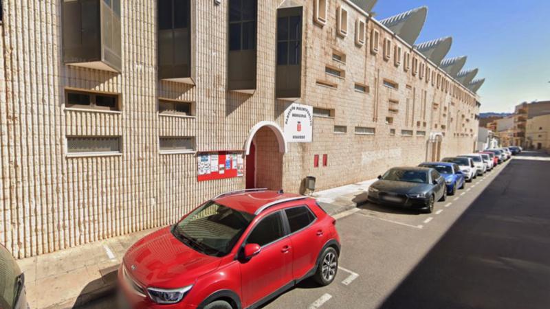 Comienzan las obras de mejora en la cubierta del Pabellón Polideportivo de Segorbe