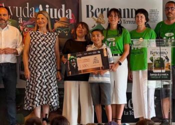 El CEIP Pintor Camarón se corona como el colegio que más pilas recicla en toda la Comunidad Valenciana
