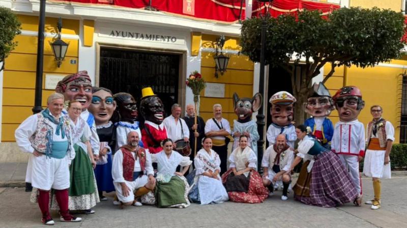 El Corpus Christi recupera las danzas tradicionales de los cabezudos en Segorbe