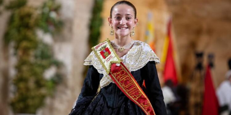 Alba García Narváez inicia su reinado como Reina Infantil de las Fiestas Patronales de Segorbe 2026