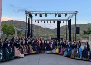 La Ofrenda de flores a la Virgen de la Cueva Santa reúne a vecinos y representantes de Segorbe en las Fiestas de Cárrica