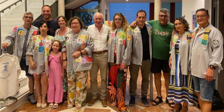 La Peña La Pellorfa presenta el libro que repasa sus 50 años de historia y da inicio a su aniversario