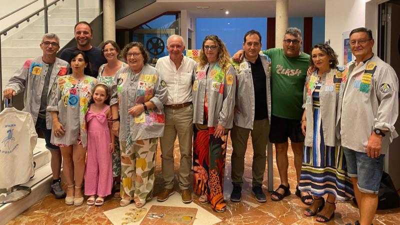 La Peña La Pellorfa presenta el libro que repasa sus 50 años de historia y da inicio a su aniversario