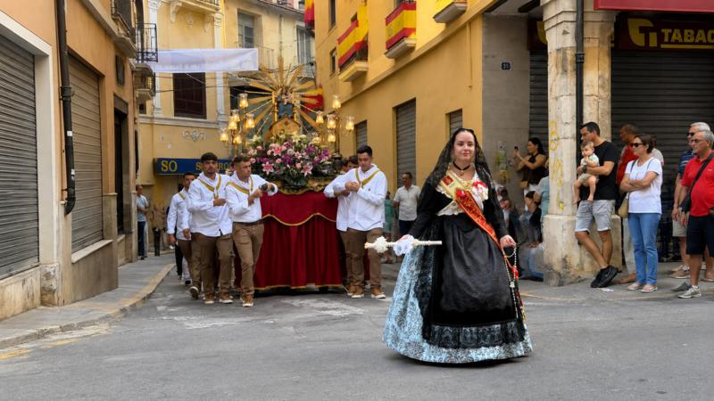 La Virgen del Loreto recorre las calles de Segorbe acompañada por las Reinas de las Fiestas